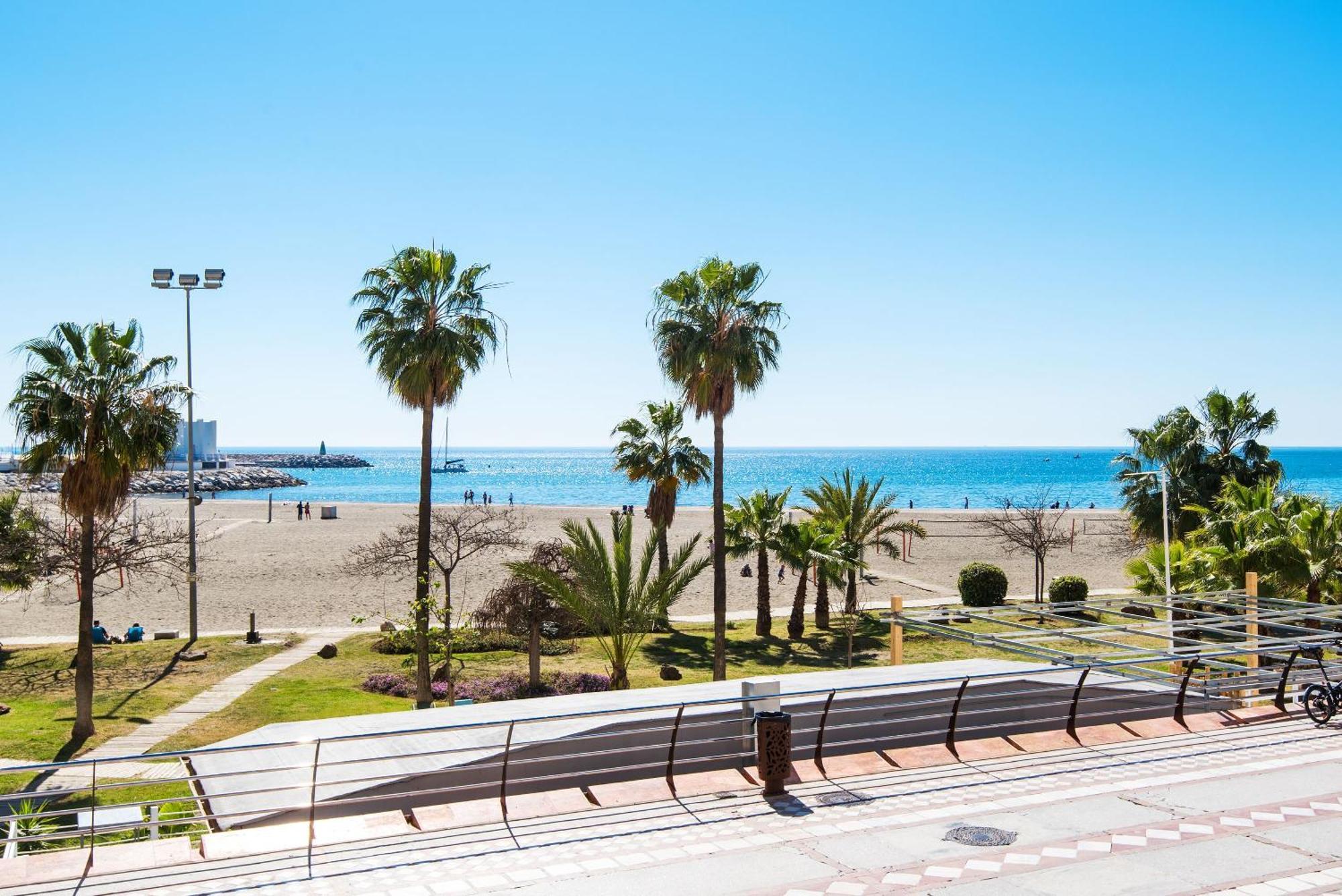 Beachfront Apartment Puerto Marina ベナルマデナ エクステリア 写真